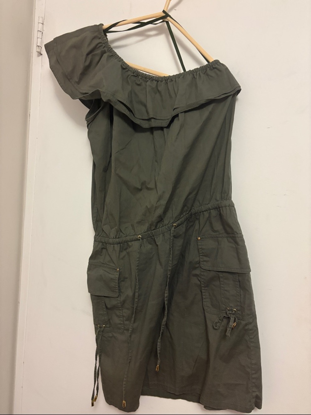 Jolie One-Shoulder Cargo Dress in Olive Green